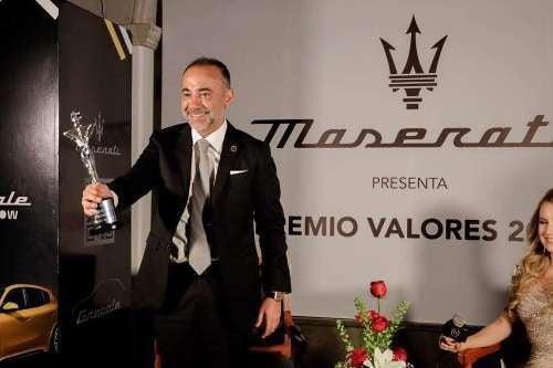 Reconoce revista Valores a Fernando Flores como Presidente Municipal del Año